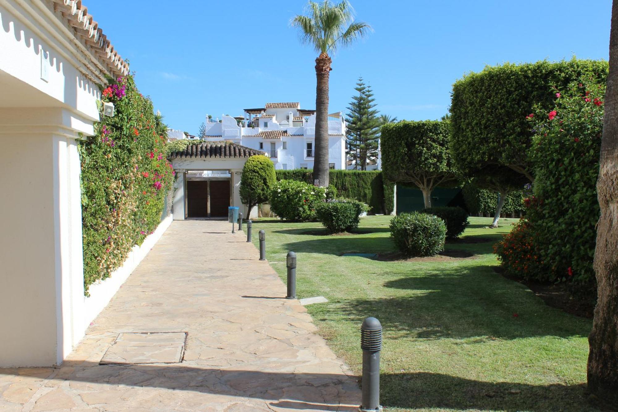 Beach Apartments In Lorcrisur San Pedro Marbella Exterior foto